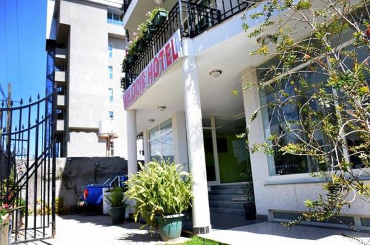 Melodie Hotel Addis Ababa Ngoại thất bức ảnh