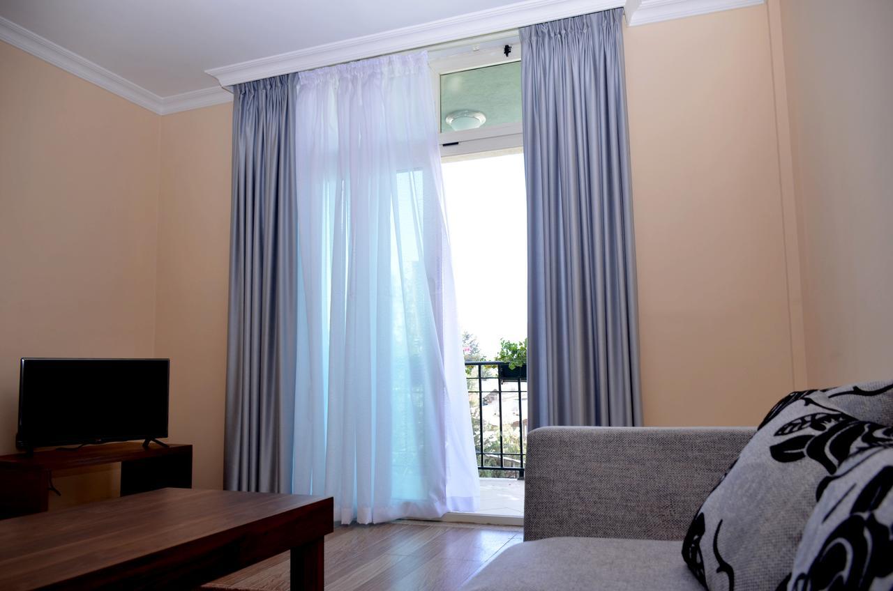 Melodie Hotel Addis Ababa Ngoại thất bức ảnh