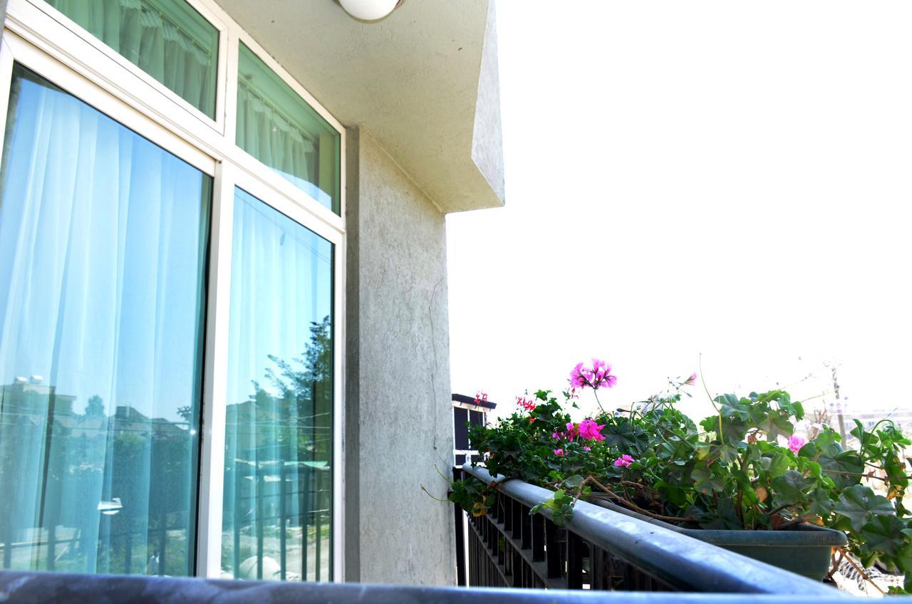 Melodie Hotel Addis Ababa Ngoại thất bức ảnh