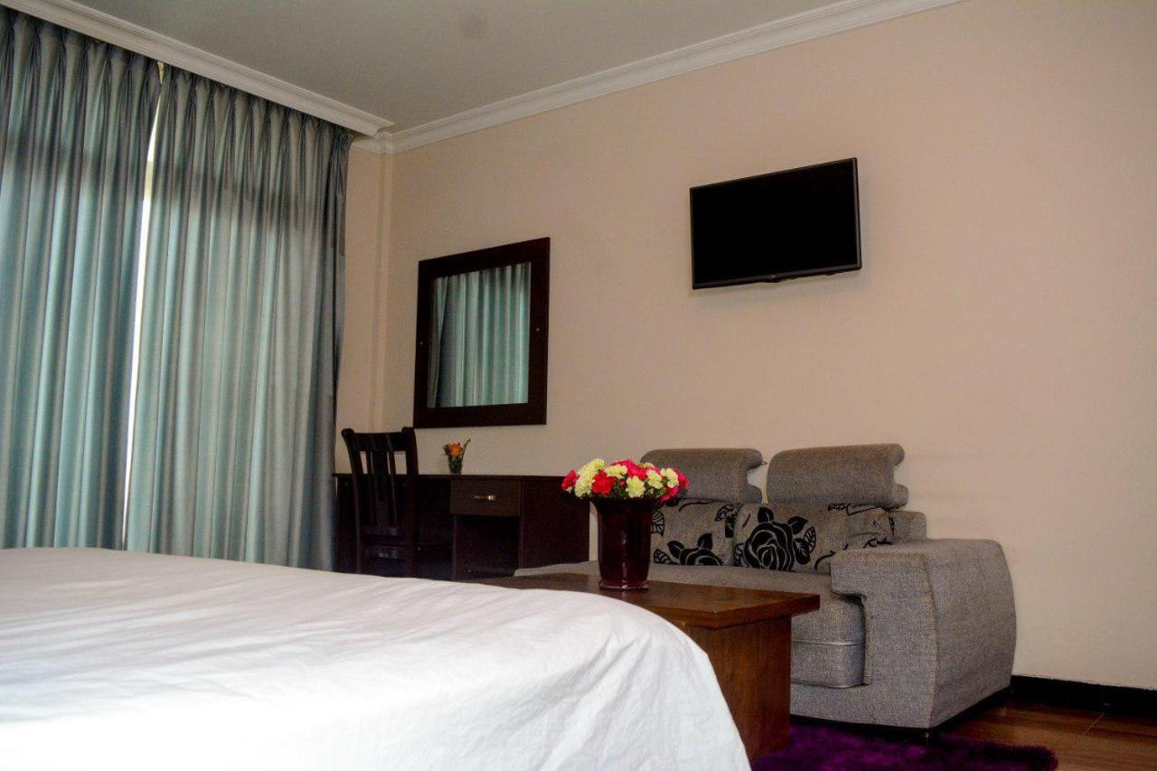 Melodie Hotel Addis Ababa Ngoại thất bức ảnh