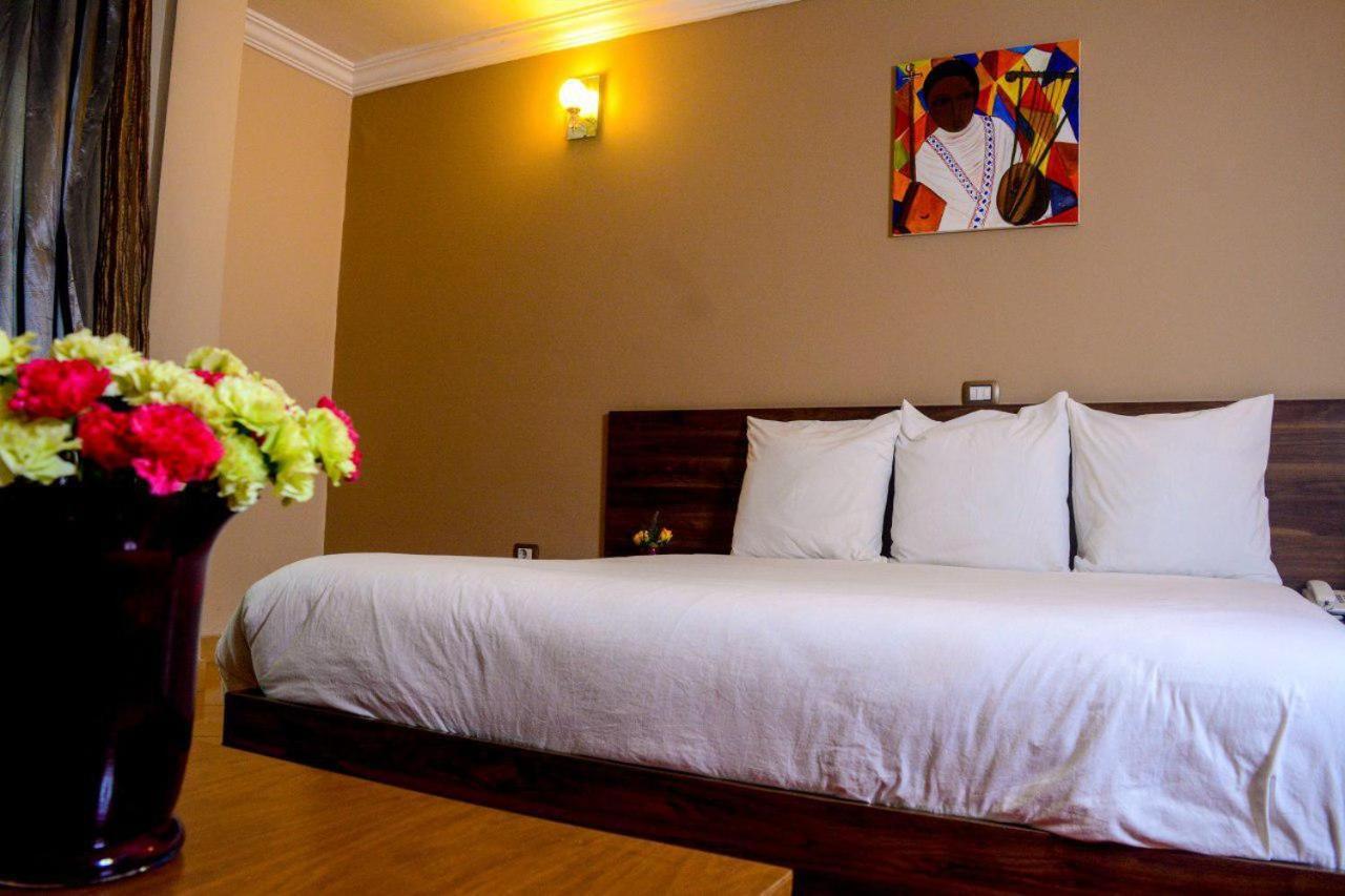 Melodie Hotel Addis Ababa Ngoại thất bức ảnh
