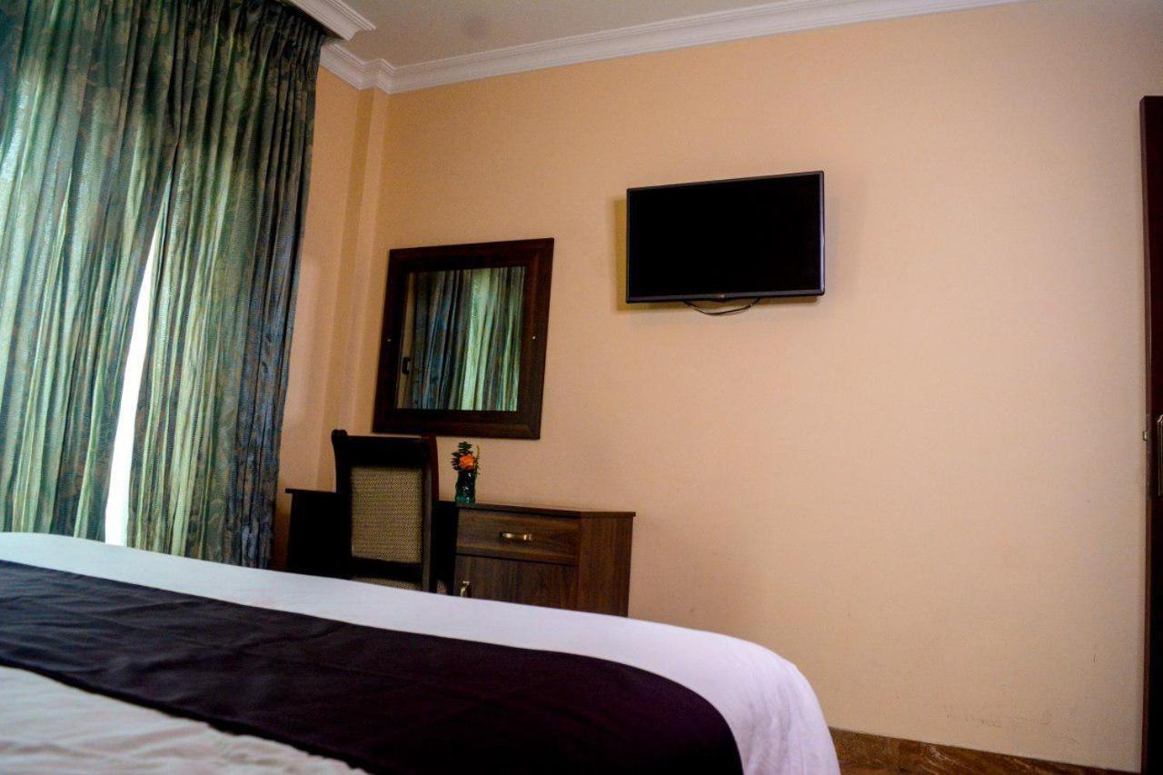 Melodie Hotel Addis Ababa Ngoại thất bức ảnh